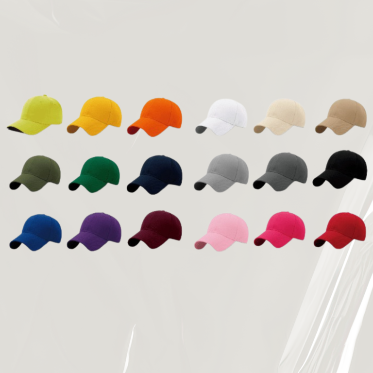 Auswahl Baseball Caps Eine Auswahl von Caps in verschiedenen Farben auf hellem Hintergrund.